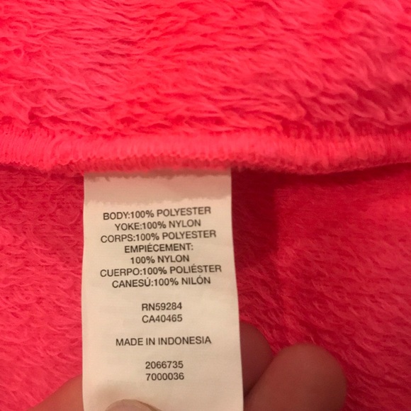 Super fuzzy pink fleece - Picture 4 of 4